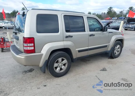2011 Jeep Liberty Sport из США, поврежденный, VIN 1J4PN2GK7BW593322